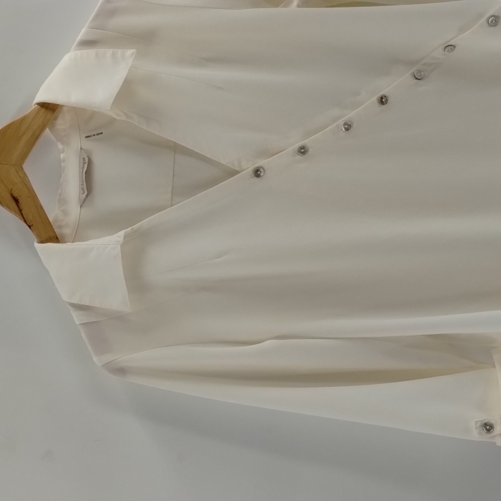 Soft Surroundings Off White Wrap Button Blouse As… - image 2
